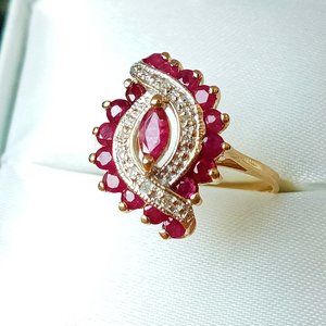 (SOLD) Vintage 10K Y.Gold Ruby Diamond Cluster Ring, Sz6